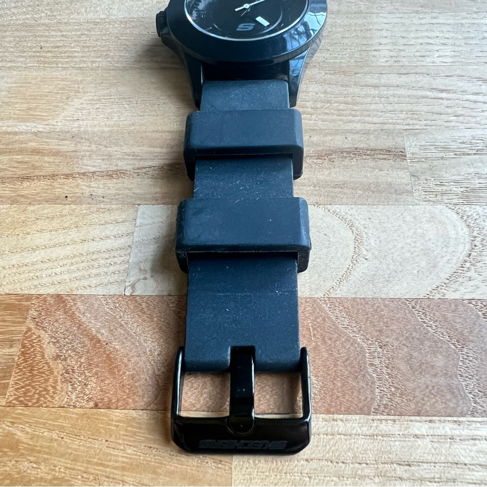 Sketchers ladies rosencrans minimalist black dial black sporty watch NEW BATTERY - Picture 6 of 8